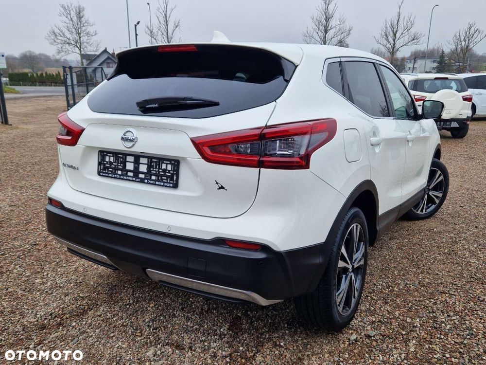 Nissan Qashqai 1.3 DIG-T N-Connecta - 2