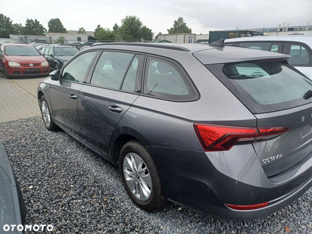 Skoda Octavia 2.0 TDI Ambition DSG - 7