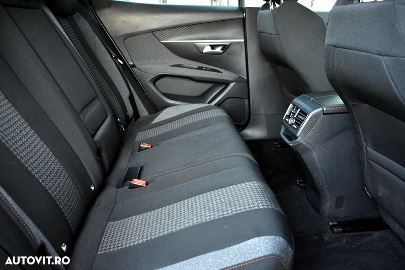 Peugeot 3008 1.6 BlueHDI S&S EAT6 Active - 18