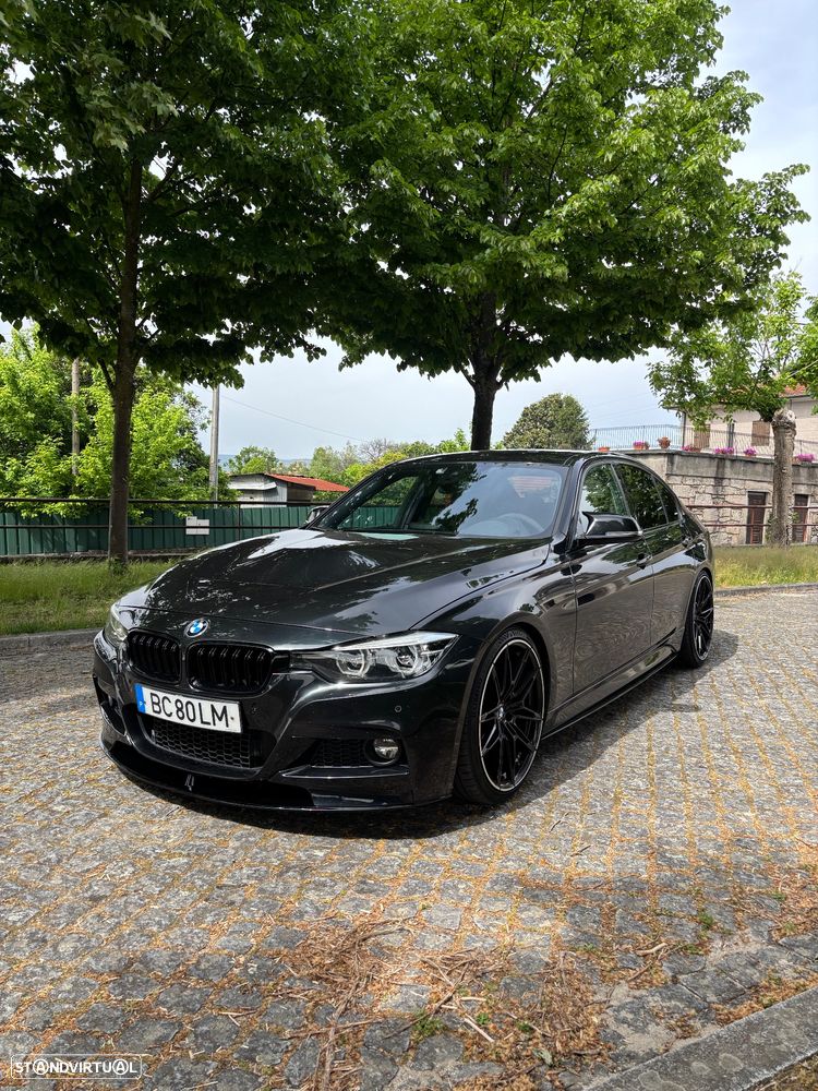 BMW 330 i Pack M Auto - 2