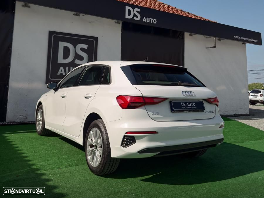 Audi A3 Sportback 40 TFSIe S tronic - 5