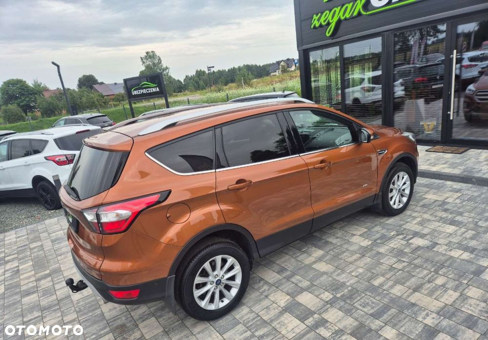 Ford Kuga - 37