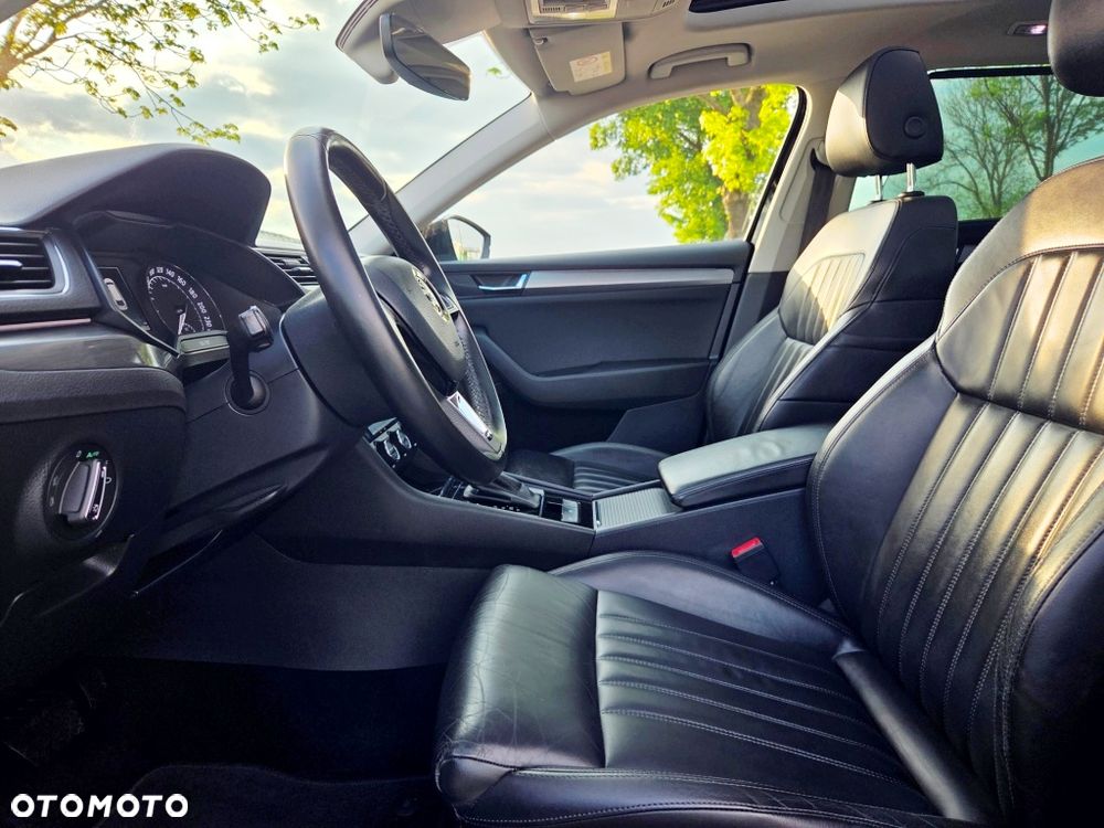 Skoda Superb 1.6 TDI DSG Style - 25