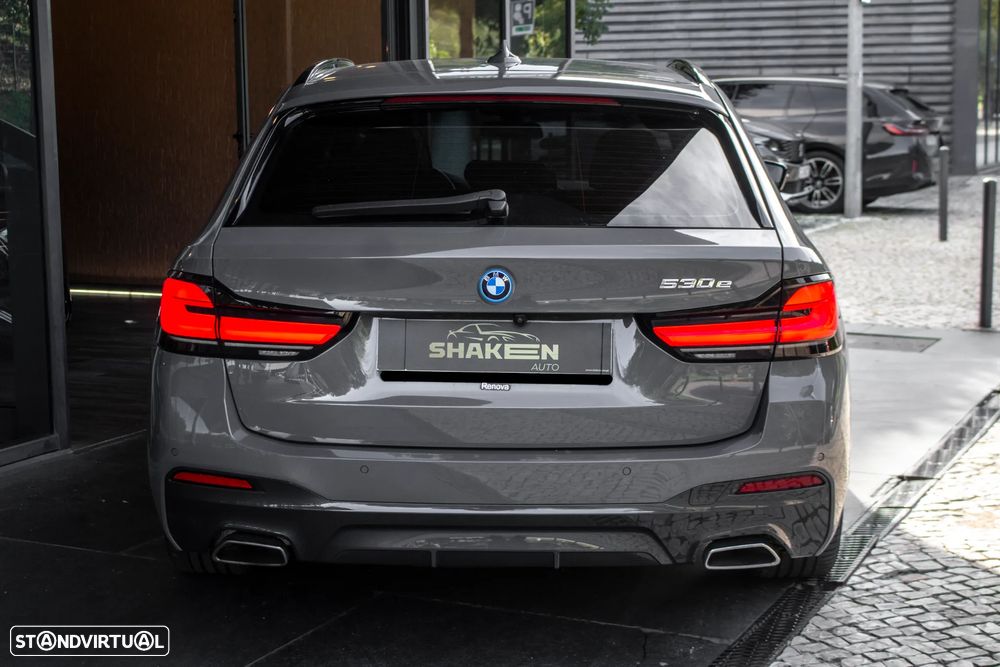 BMW 530 e Pack Desportivo M - 8