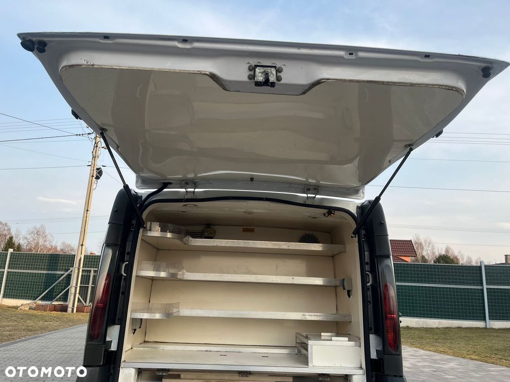 Renault TRAFIC LONG CHŁODNIA PLUS ZASILANIE STACJONRANE SPRAWNA 100% - 9