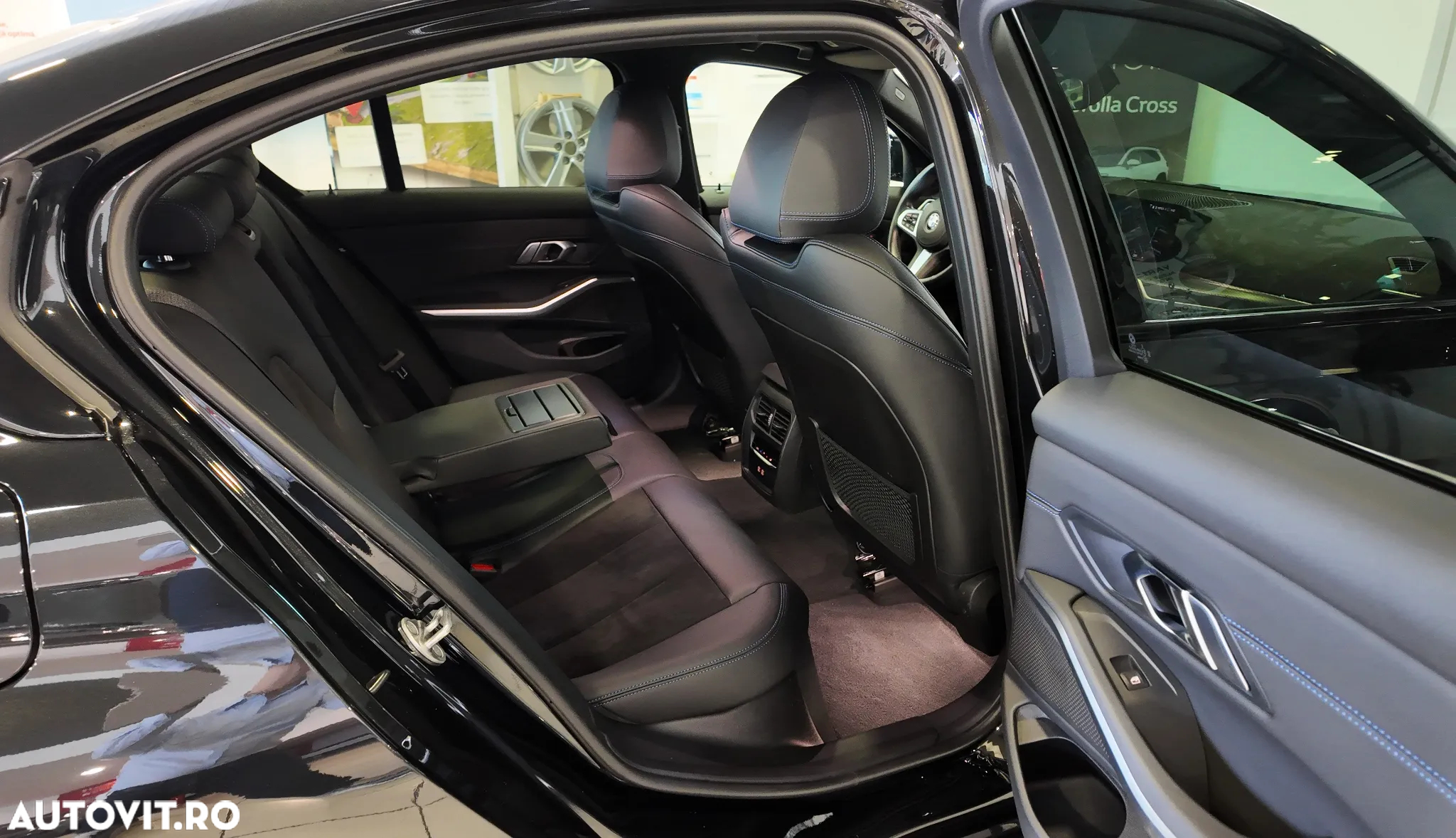 BMW Seria 3 320d xDrive Aut. M Sport - 37