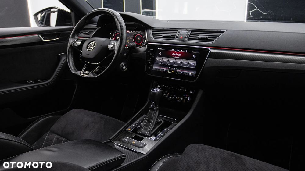 Skoda Superb 2.0 TDI SCR Sportline DSG - 17