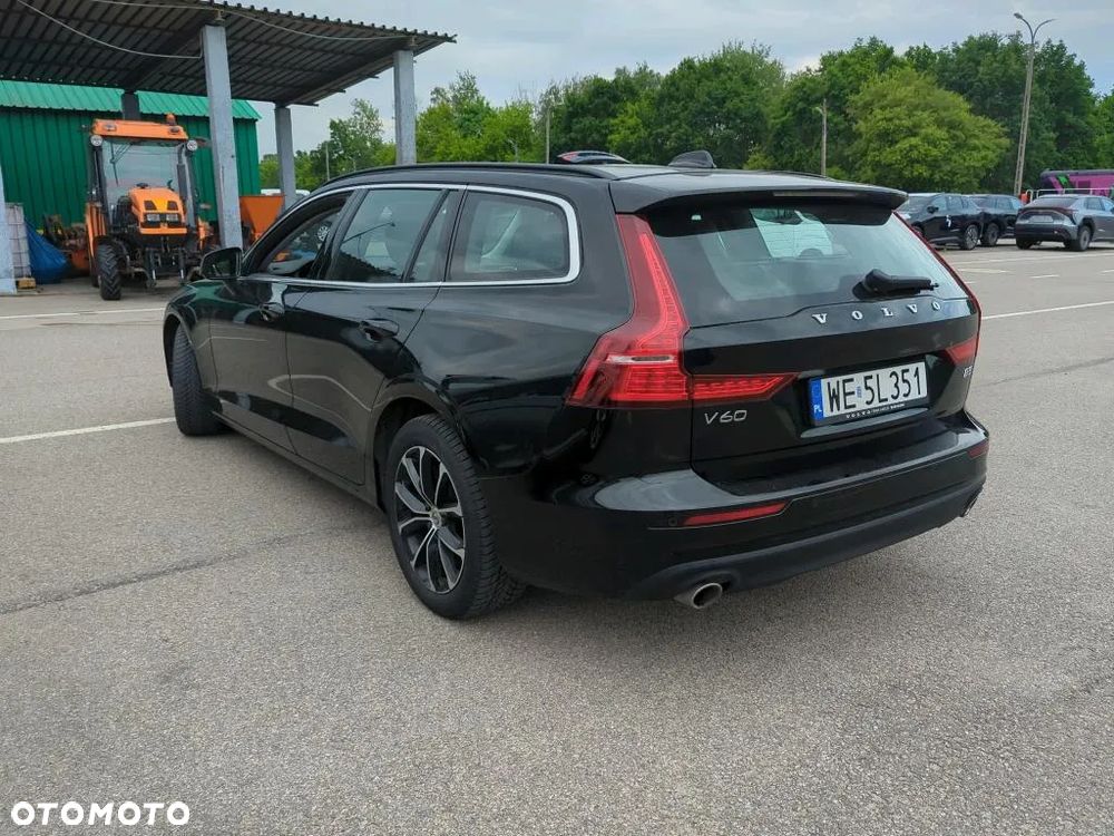 Volvo V60 B3 B Momentum Pro - 3