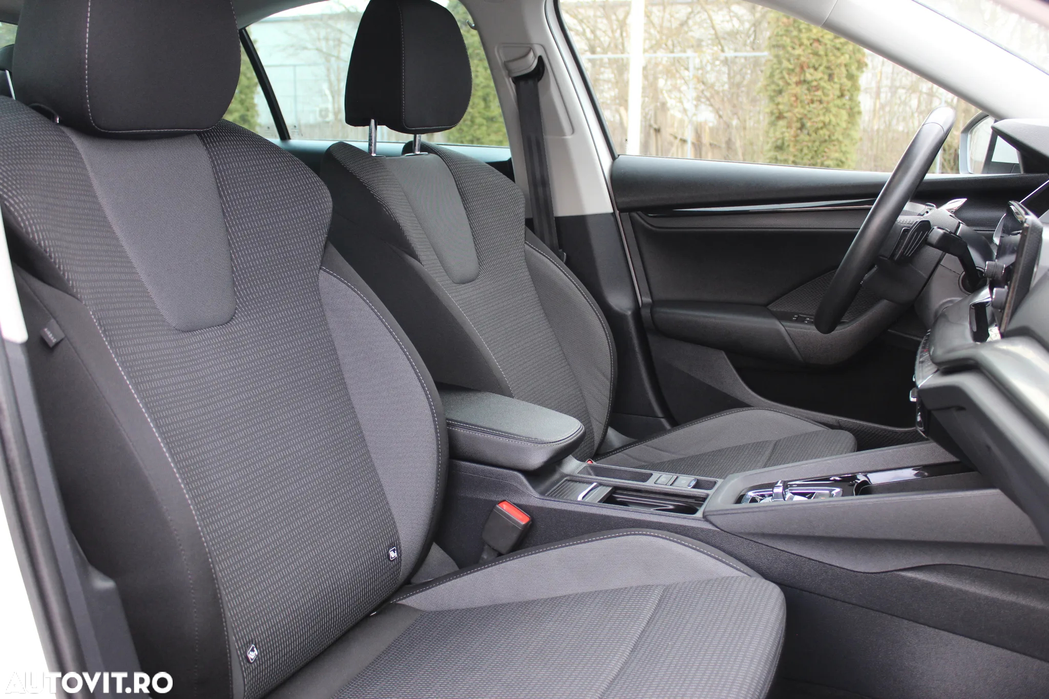 Skoda Octavia 1.5 TSI DSG MHEV Ambition - 11