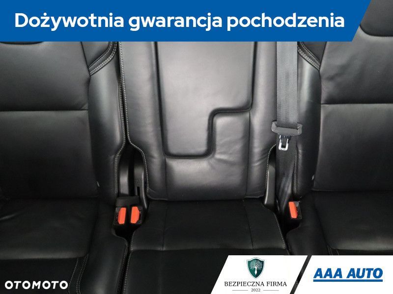 Volvo XC 90 - 12
