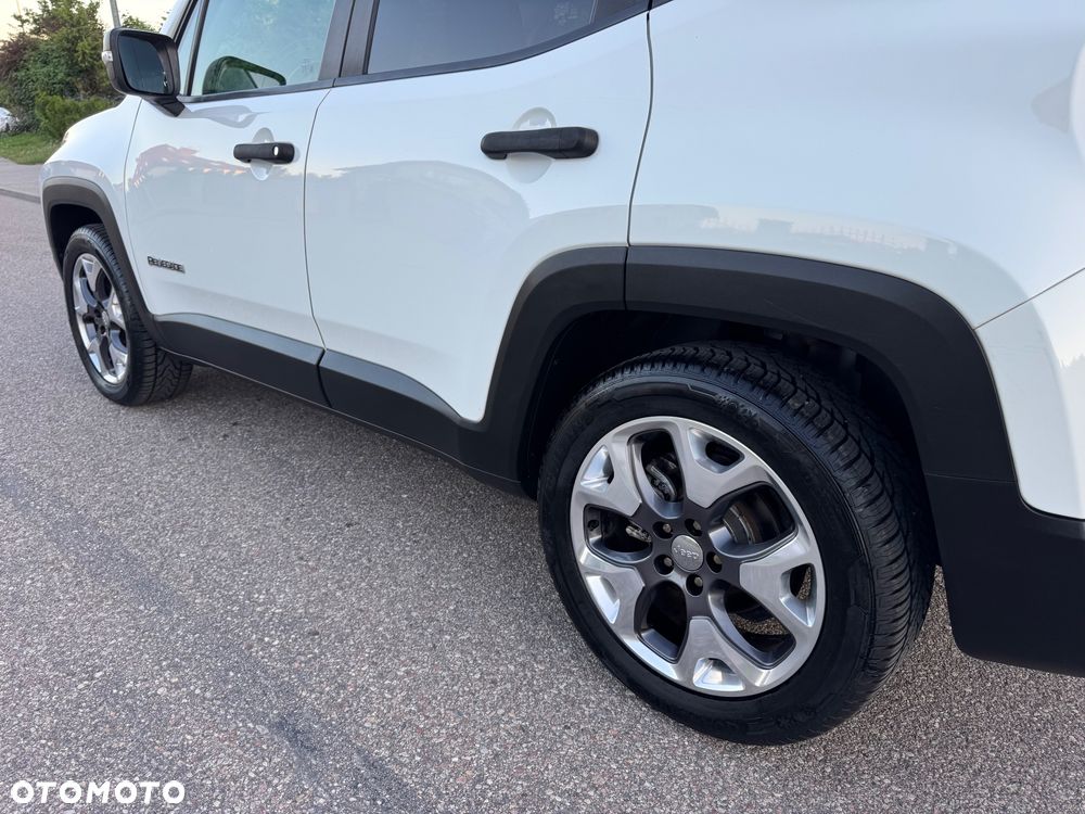 Jeep Renegade 1.6 E-TorQ Sport - 21
