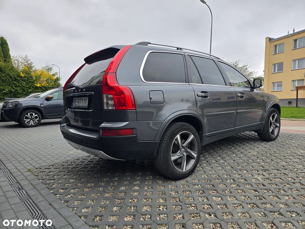 Volvo XC 90 D5 Executive - 11