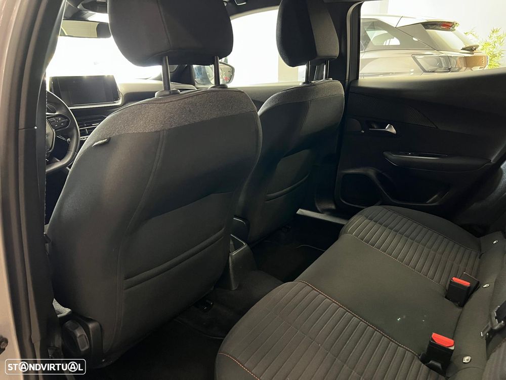 Peugeot 2008 1.5 BlueHDi Active Pack EAT8 - 17