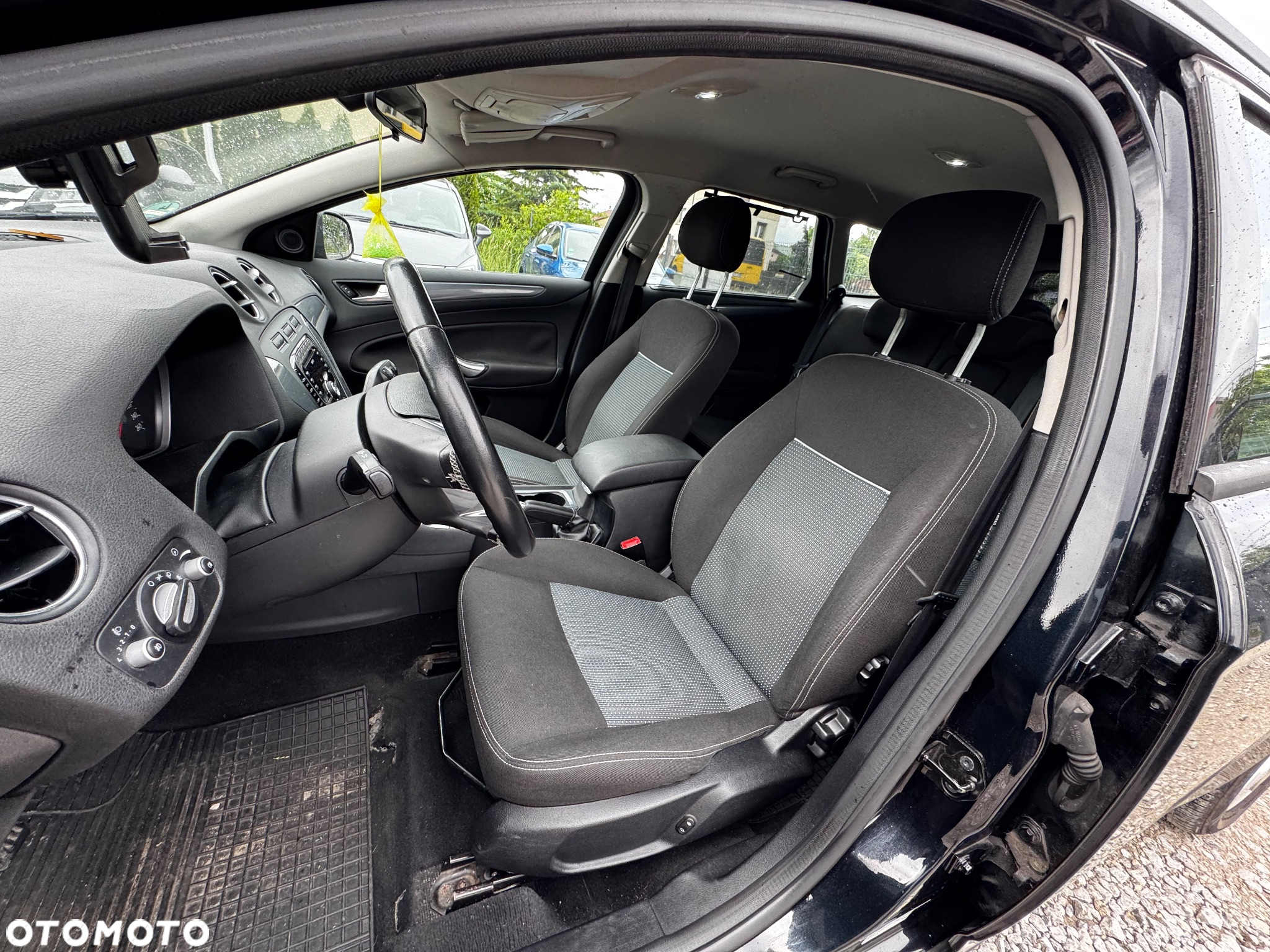 Ford Mondeo Turnier 2.0 Trend - 34