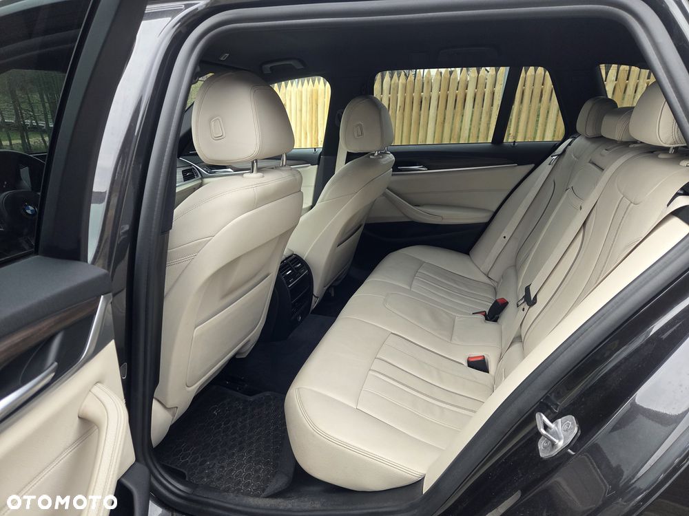BMW Seria 5 520d xDrive Sport - 8