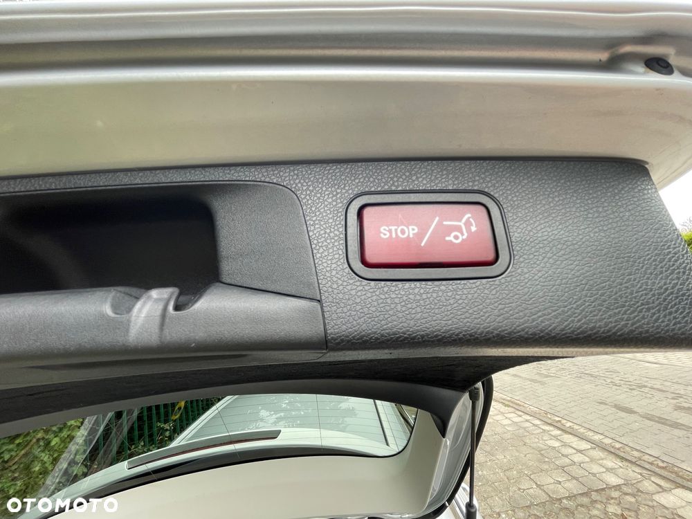 Mercedes-Benz Klasa E 350e 9G-TRONIC Exclusive - 11