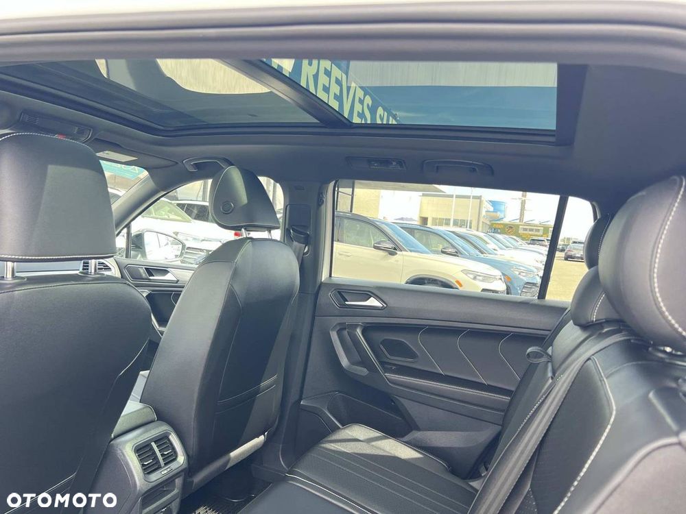 Volkswagen Tiguan - 23