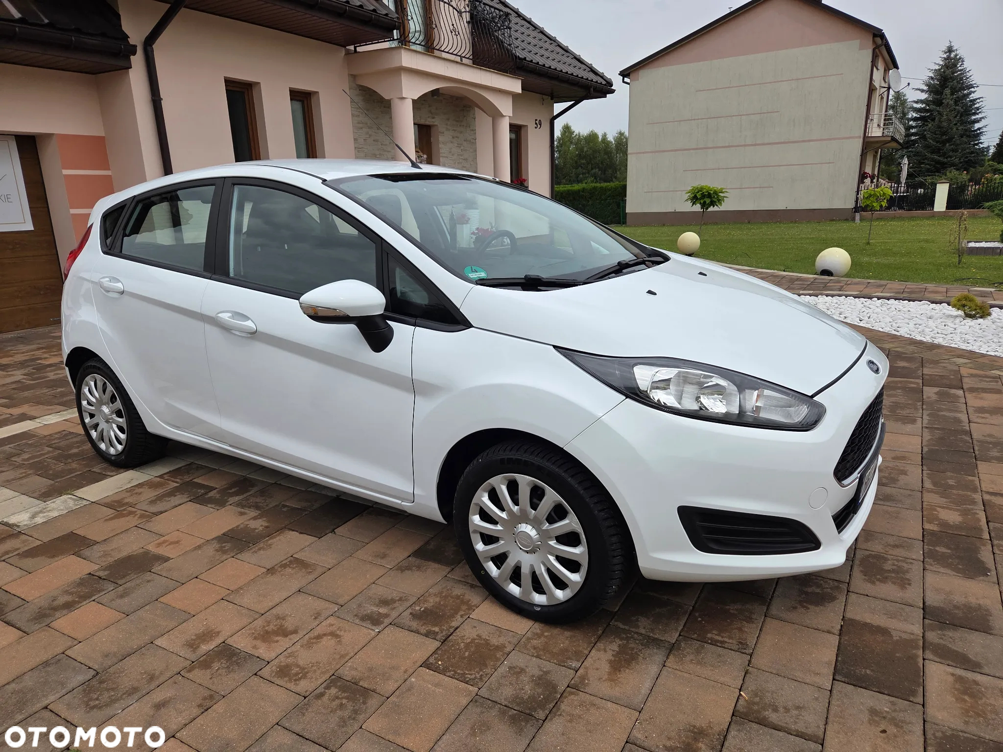 Ford Fiesta 1.25 Ambiente - 2