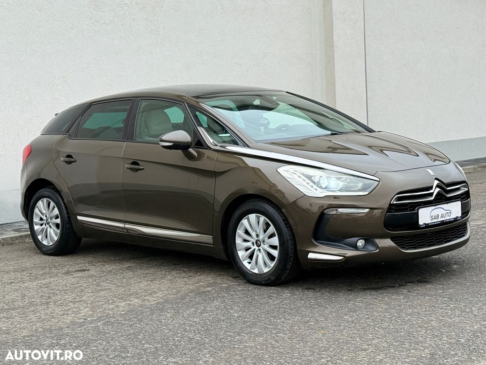 Citroën DS5 e-HDi 115 EGS6 Chic - 4