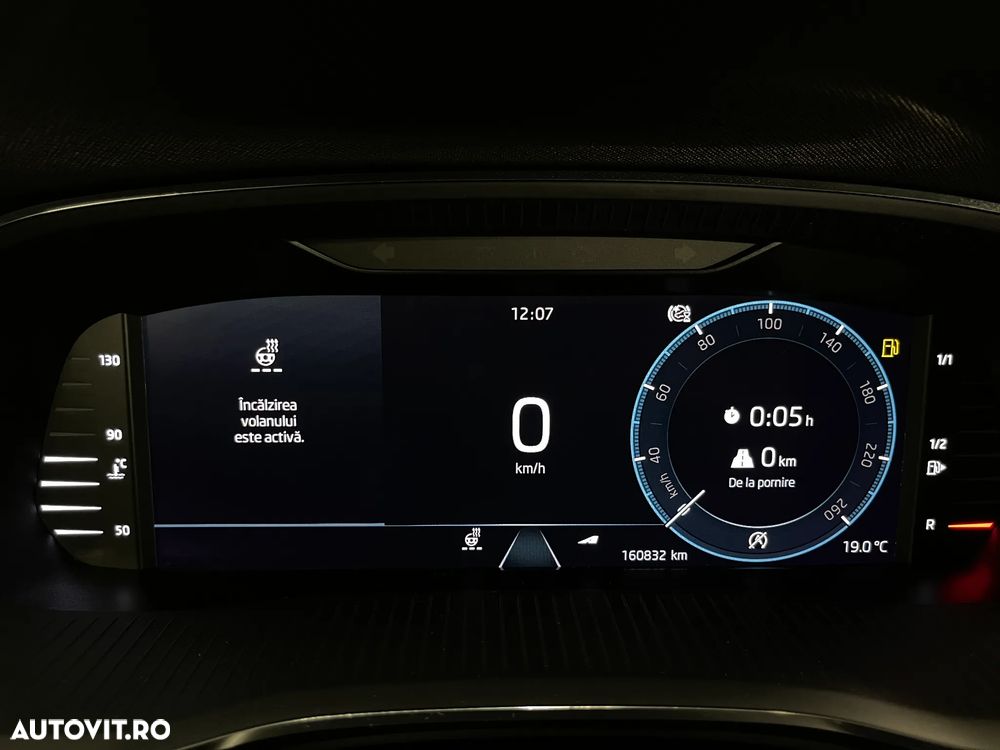 Skoda Octavia 2.0 TDI DSG Style - 34
