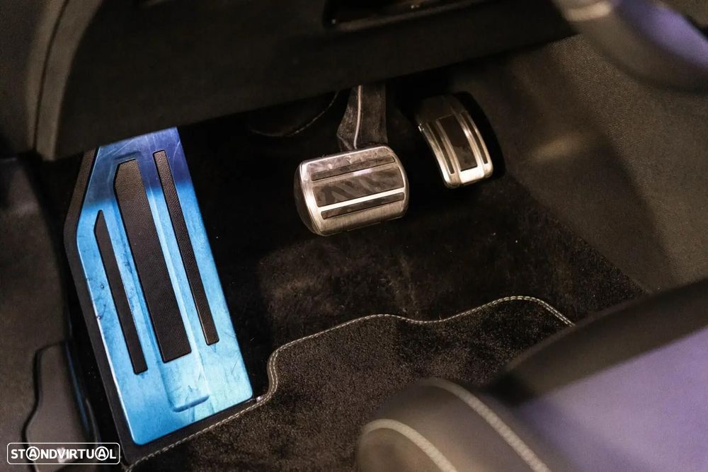 Peugeot E-5008 73 kWh GT - 32