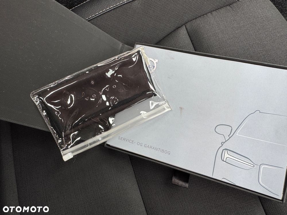 Volvo XC 40 T4 Geartronic Momentum - 25