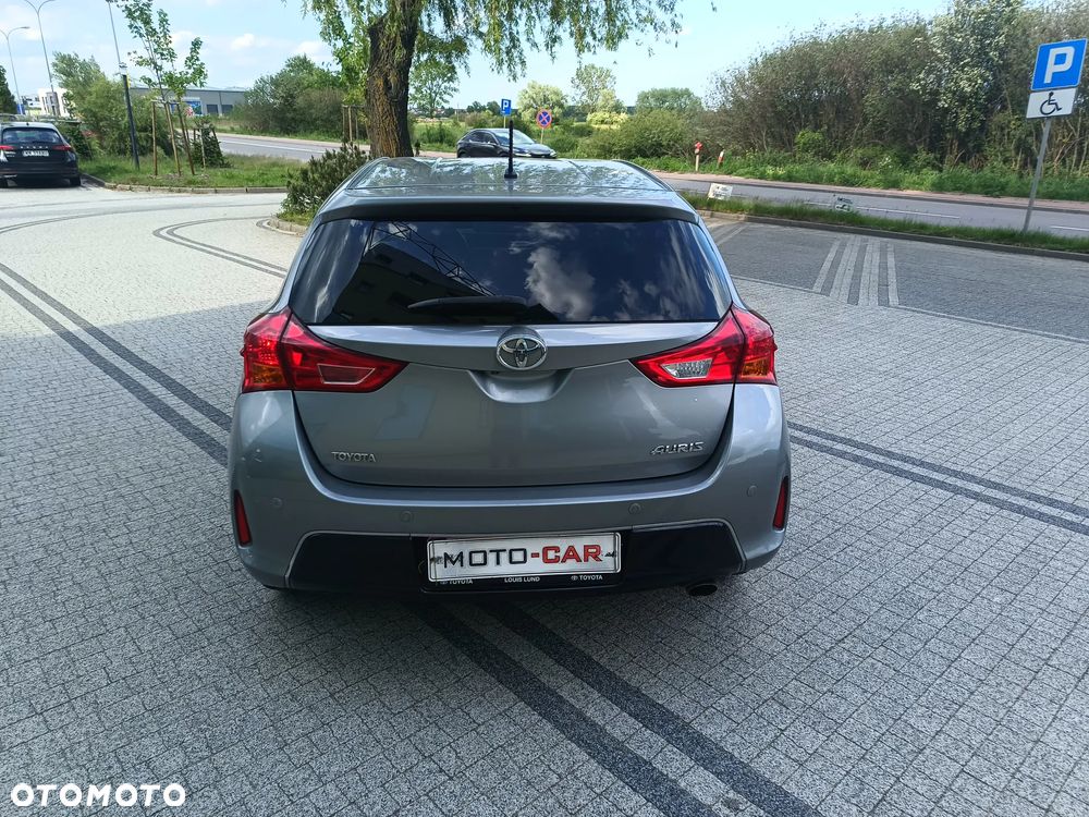Toyota Auris 1.6 Valvematic Executive - 5