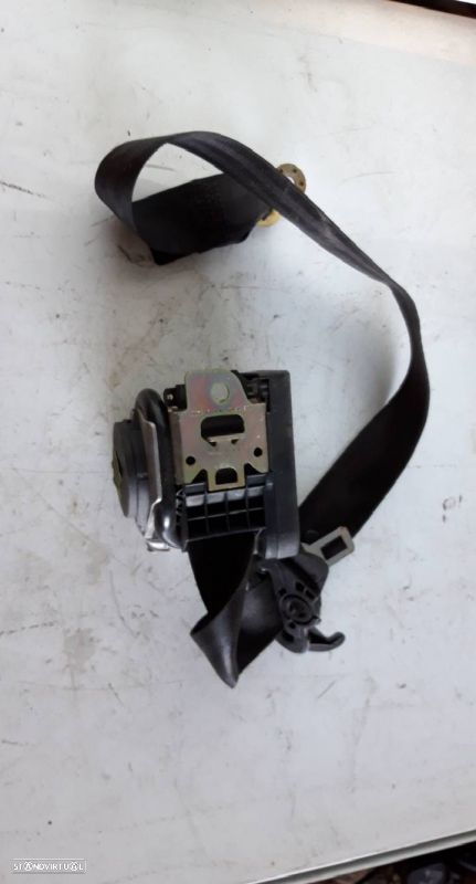 Cinto Fte Dto Pre Tensor Volkswagen Passat (3B2) - 3