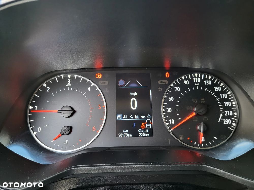 Renault Clio BLUE dCi 100 INTENS - 17