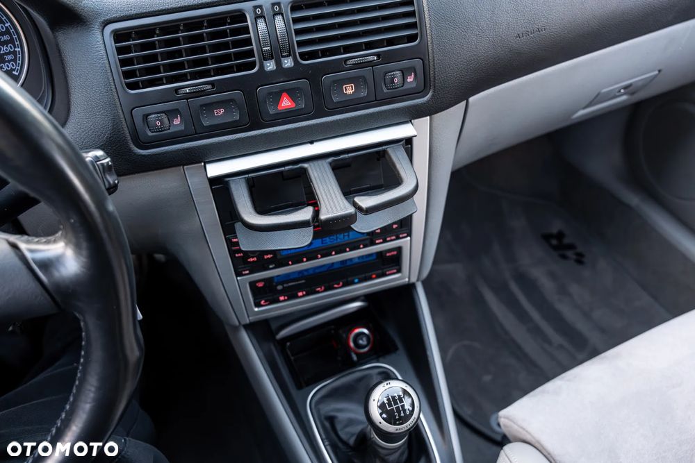 Volkswagen Golf - 36