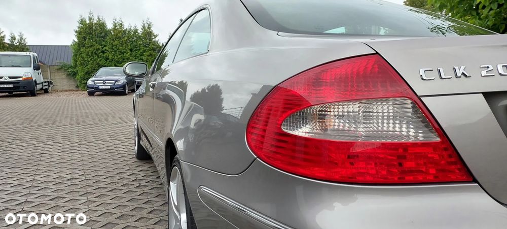 Mercedes-Benz CLK - 25