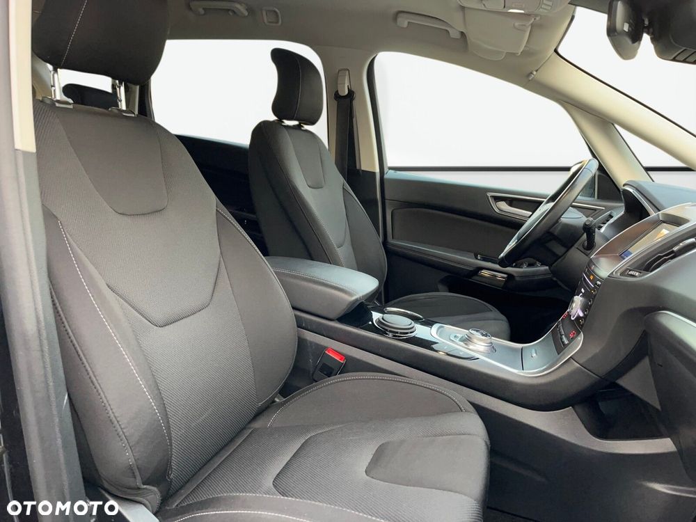 Ford S-Max 2.5 Hybrid Titanium CVT - 26