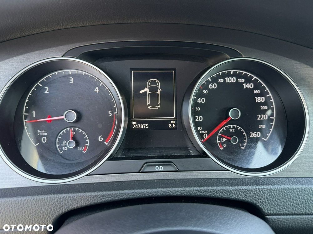 Volkswagen Golf 1.6 TDI BMT Comfortline - 17