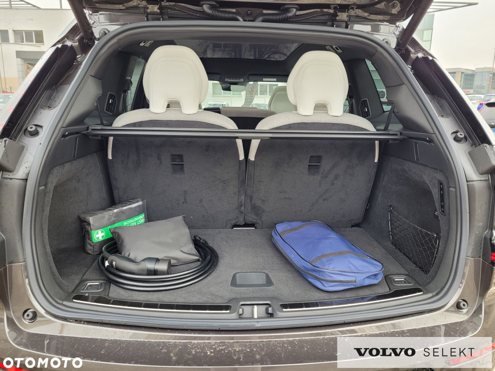 Volvo EX90 - 40