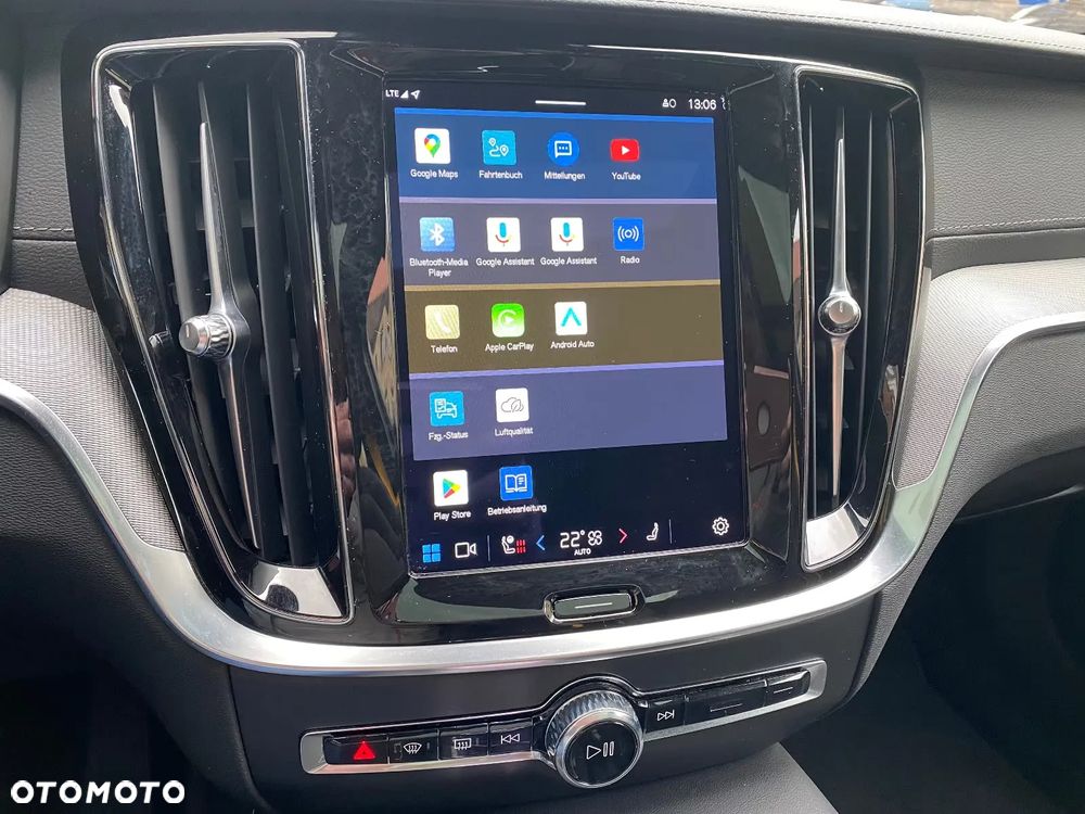 Volvo V60 T8 AWD Plug-In Hybrid Polestar Engineered R-Design - 10