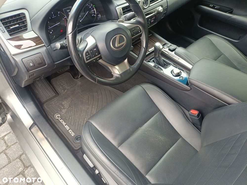 Lexus GS - 22