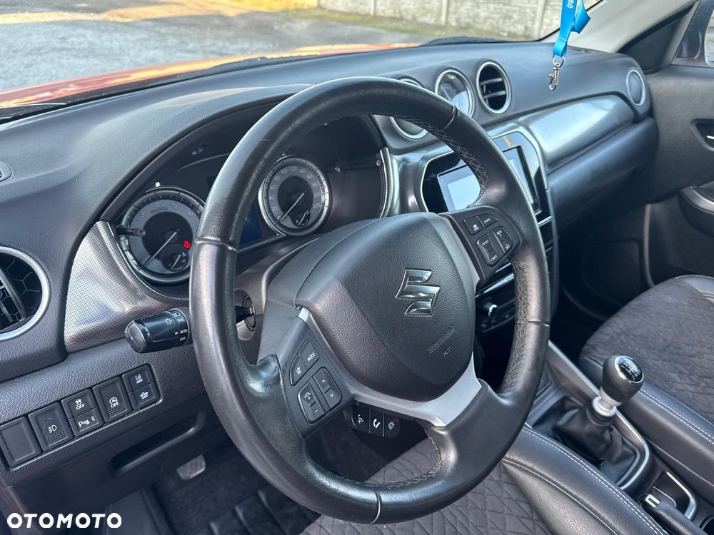 Suzuki Vitara 1.4 Boosterjet SHVS Premium 2WD - 19