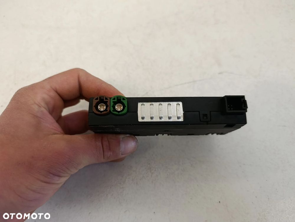 Port gniazdo USB karty sd sim Audi Q8 e-tron etron - 5