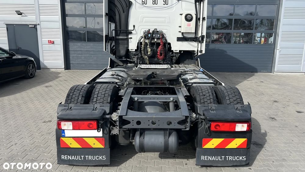 Renault T480 - 12