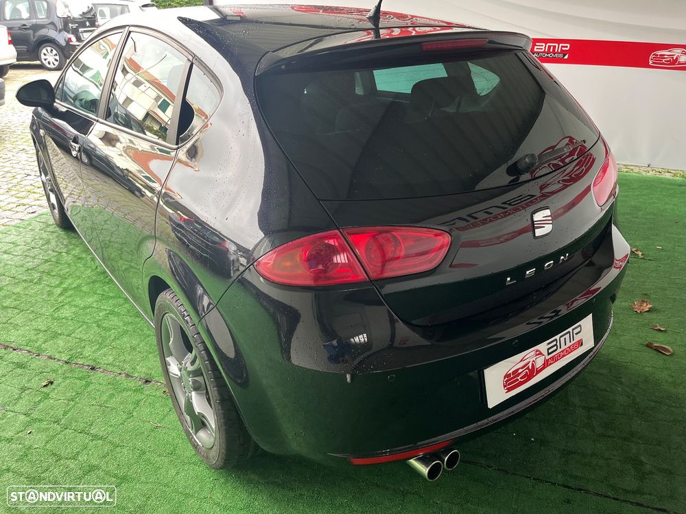 SEAT Leon 1.6 TDI DPF Ecomotive Sport - 6
