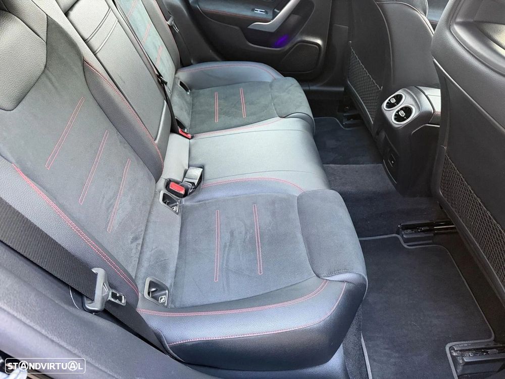 Mercedes-Benz CLA 250 e Shooting Brake AMG Line - 13