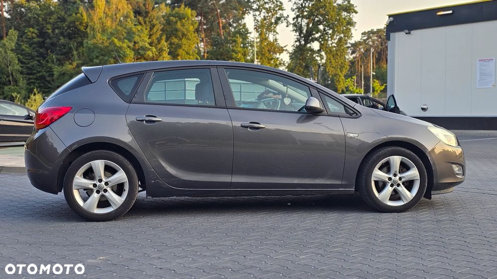 Opel Astra - 6
