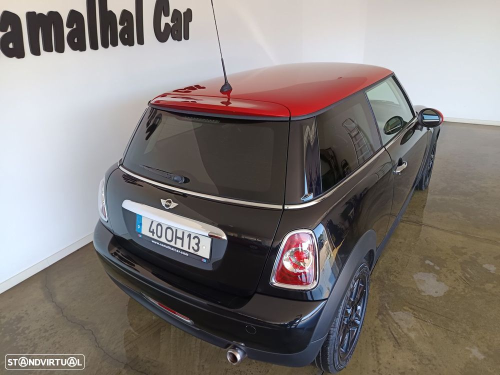 MINI 3 Portas One D - 8