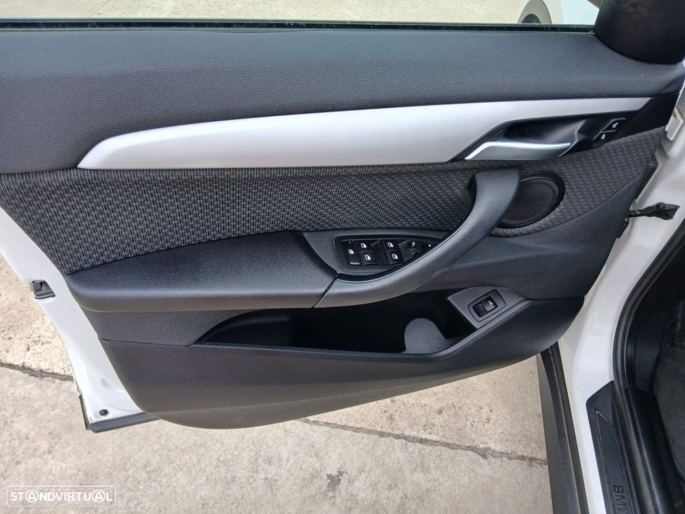 BMW X1 16 d sDrive Corporate Edition Auto - 16
