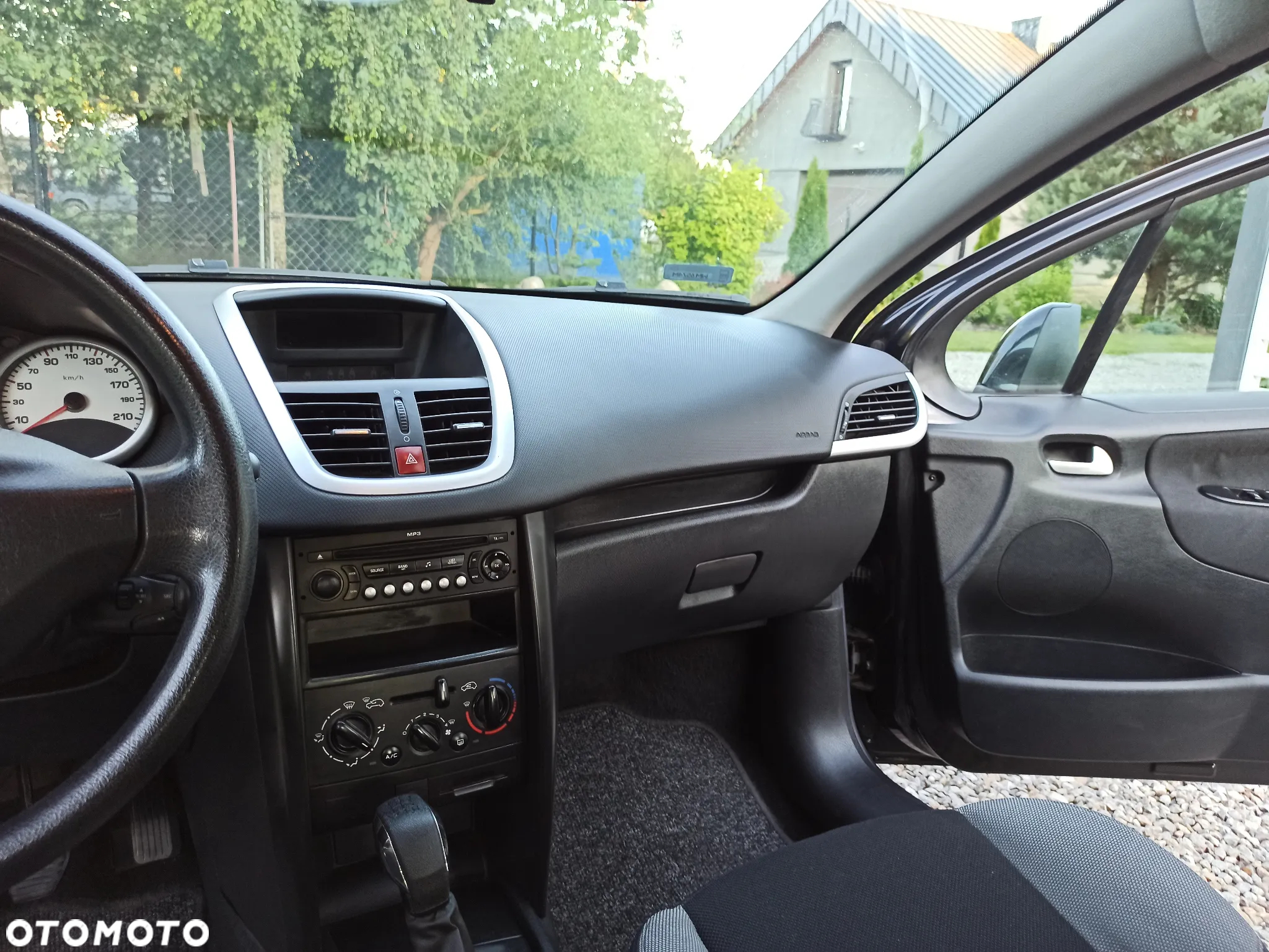 Peugeot 207 1.4 Trendy - 12