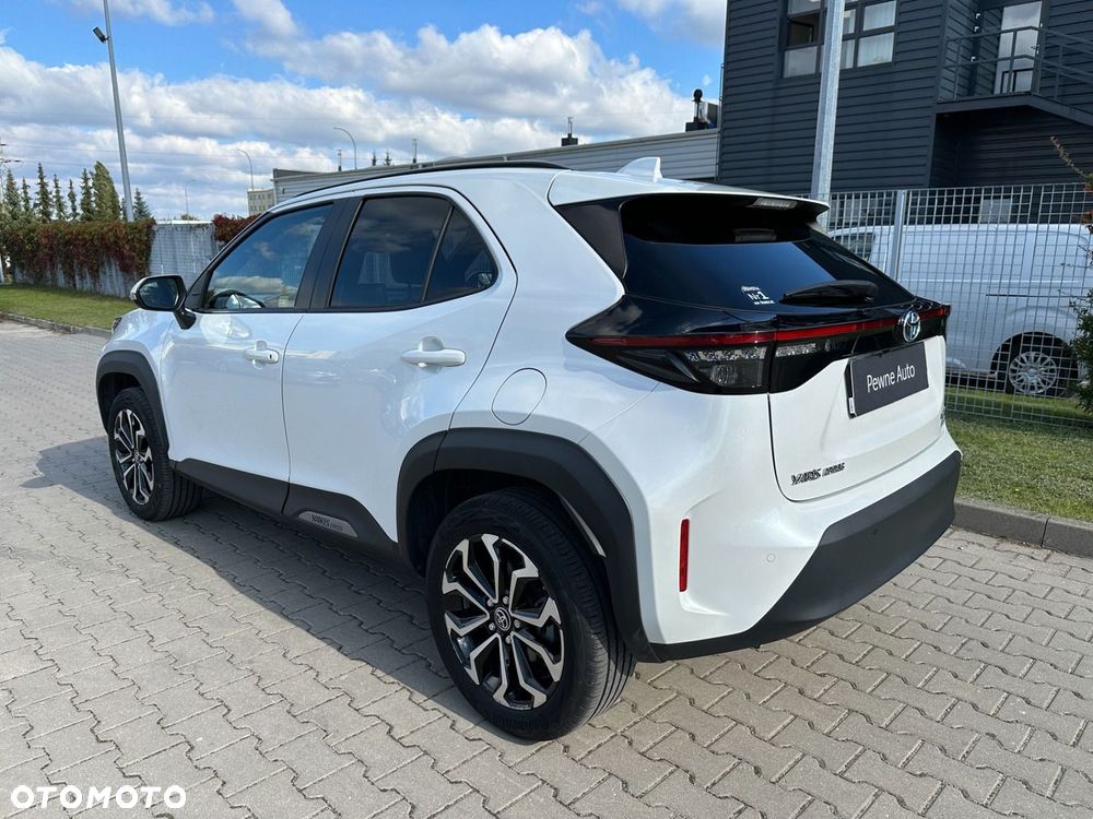 Toyota Yaris Cross Hybrid 1.5 Comfort 4x4 - 29