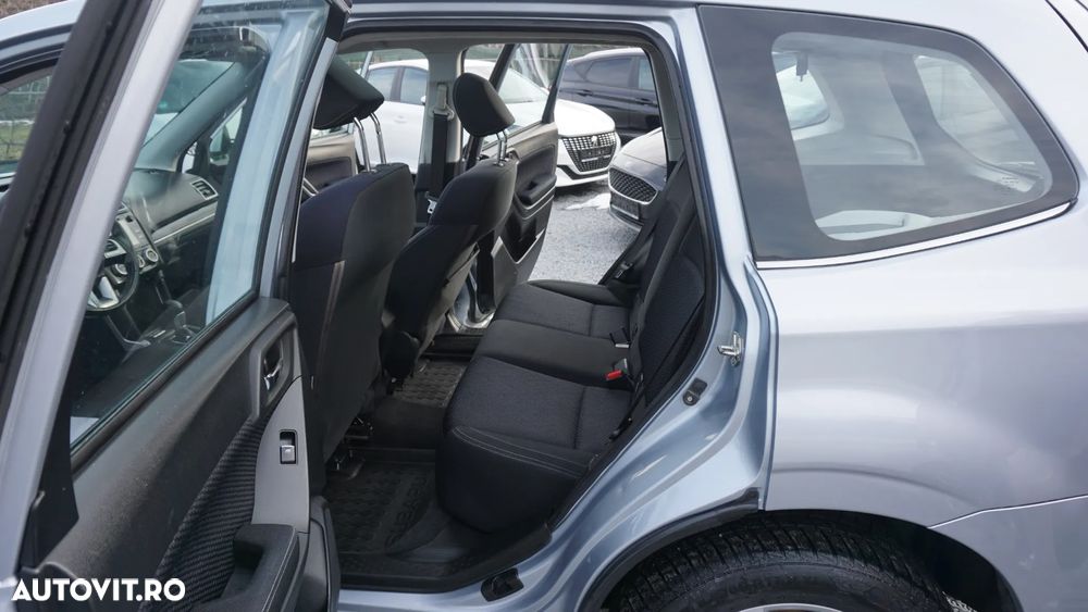 Subaru Forester 2.0D CVT Exclusive - 13