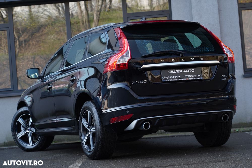 Volvo XC 60 D5 AWD Geartronic Summum - 17