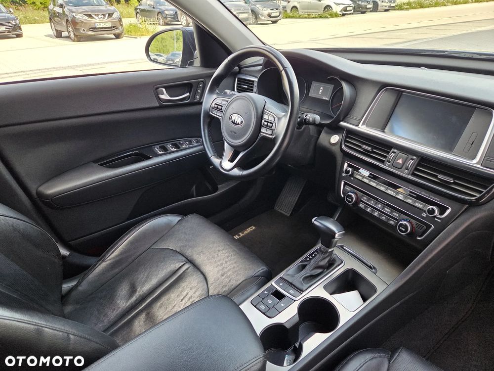 Kia Optima - 9
