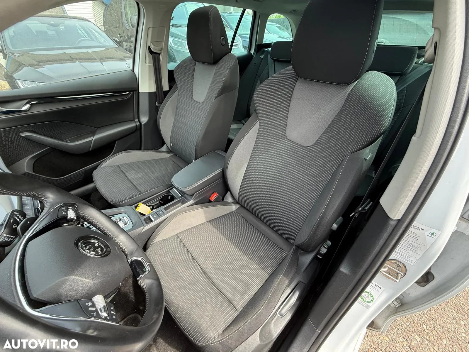 Skoda Octavia Combi 2.0 TDI (Green tec) DSG Ambition - 2